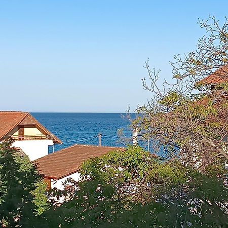 Niki Apartments Sea View Attic Platamonas Exterior photo