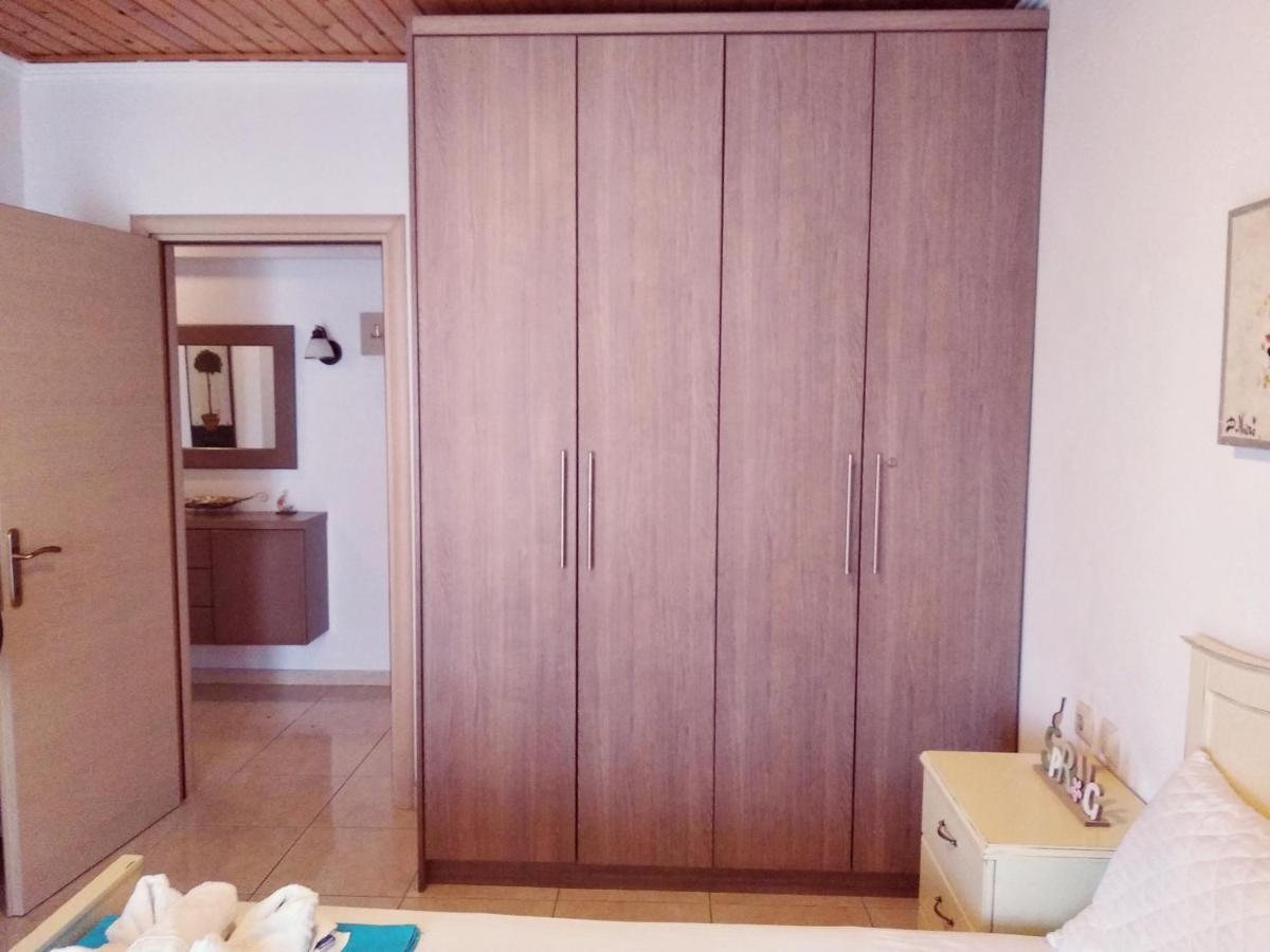 Niki Apartments Sea View Attic Platamonas Exterior photo